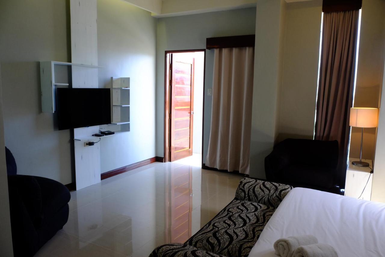 Pacific Waves Inn Baler Exterior photo